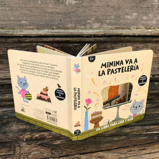 Minina va a la pastelería