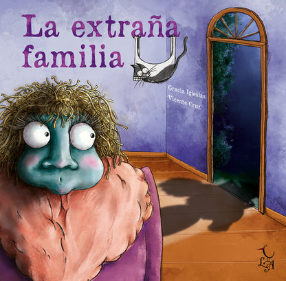 La extraña familia