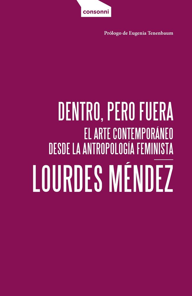 Dentro, pero fuera